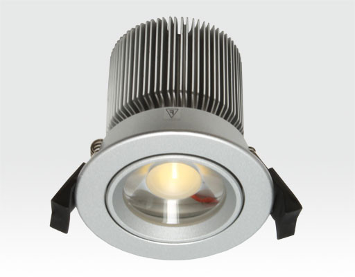 10W LED Spot silber klar Warm Weiß / 650lm IP44 230VAC