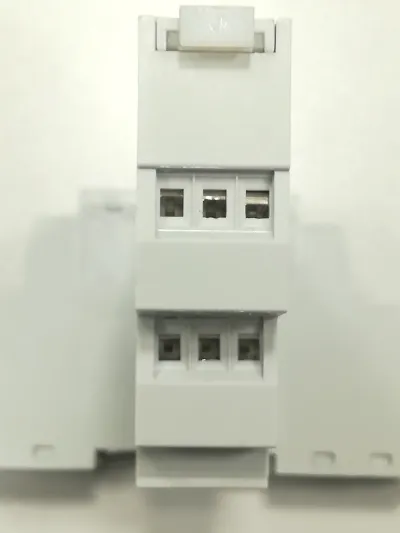 DIN-Hutschienen Funk-Schaltaktor für 240V/5A/1,2kW / 1xUmschalter potentialfrei SL=0,32W TE=1 - ZigBee SSAM Control — Bild 3