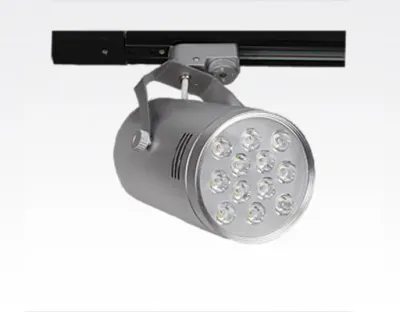 9W LED Leuchte weiss dimmbar für 3 Phasen Schienen 750lm / Warm Weiss 3000K D100mm 230VAC -Ausstellungsstück mit kleinen Schönheitsfehler — Bild 2